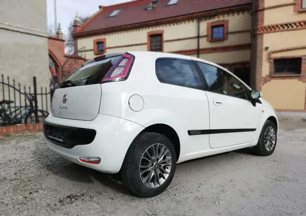 Fiat Punto cena 14600 przebieg: 163000, rok produkcji 2011 z Wrocław małe 106